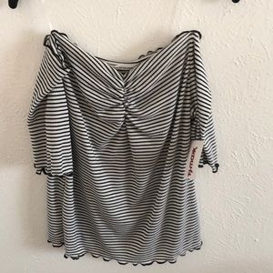 Off the shoulder striped tee